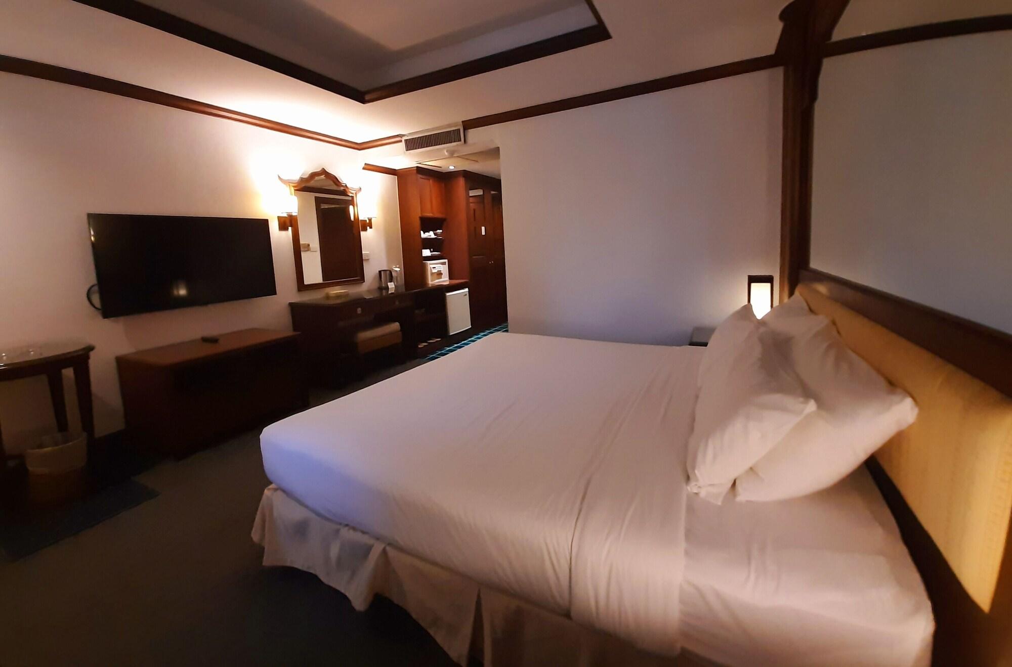 Grand Hotel Pattaya Esterno foto