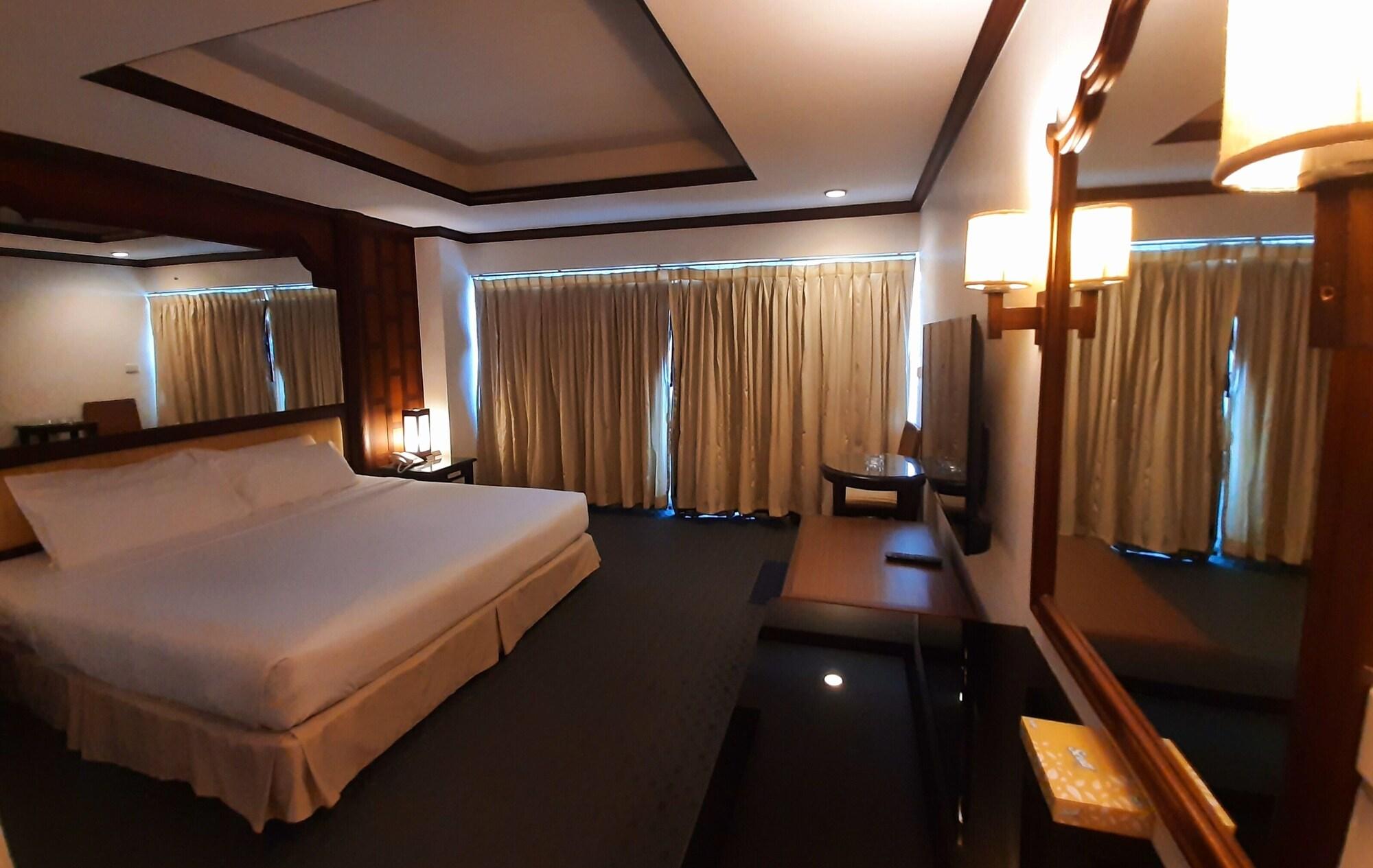 Grand Hotel Pattaya Esterno foto
