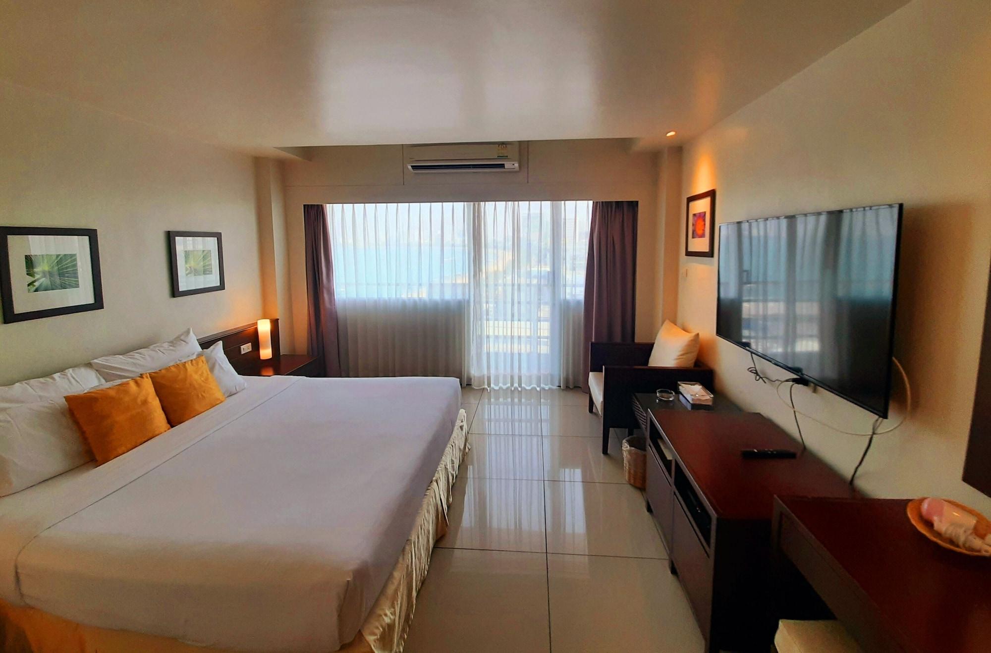 Grand Hotel Pattaya Esterno foto