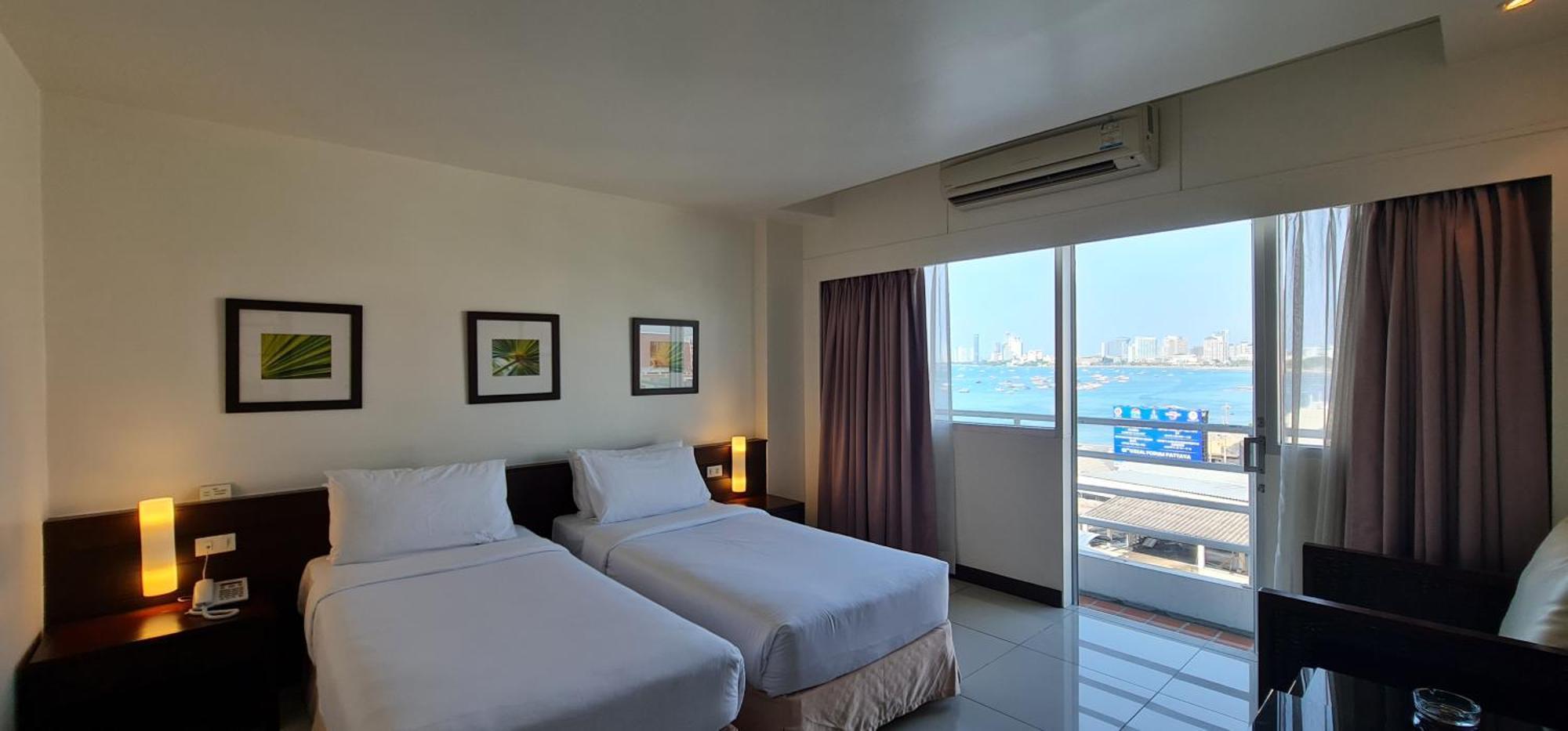 Grand Hotel Pattaya Esterno foto
