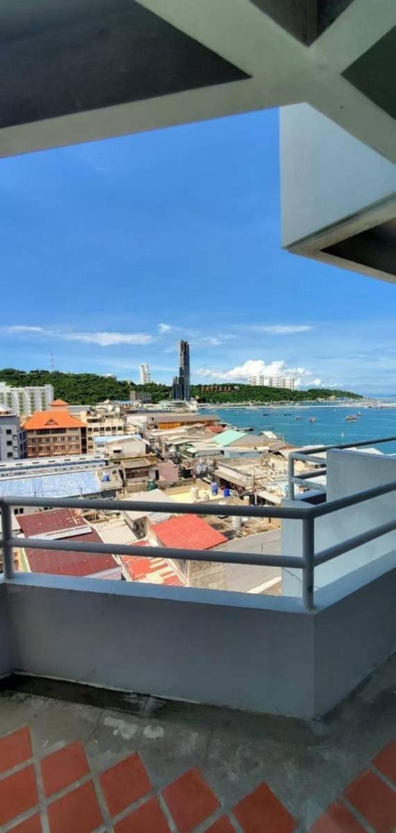 Grand Hotel Pattaya Esterno foto