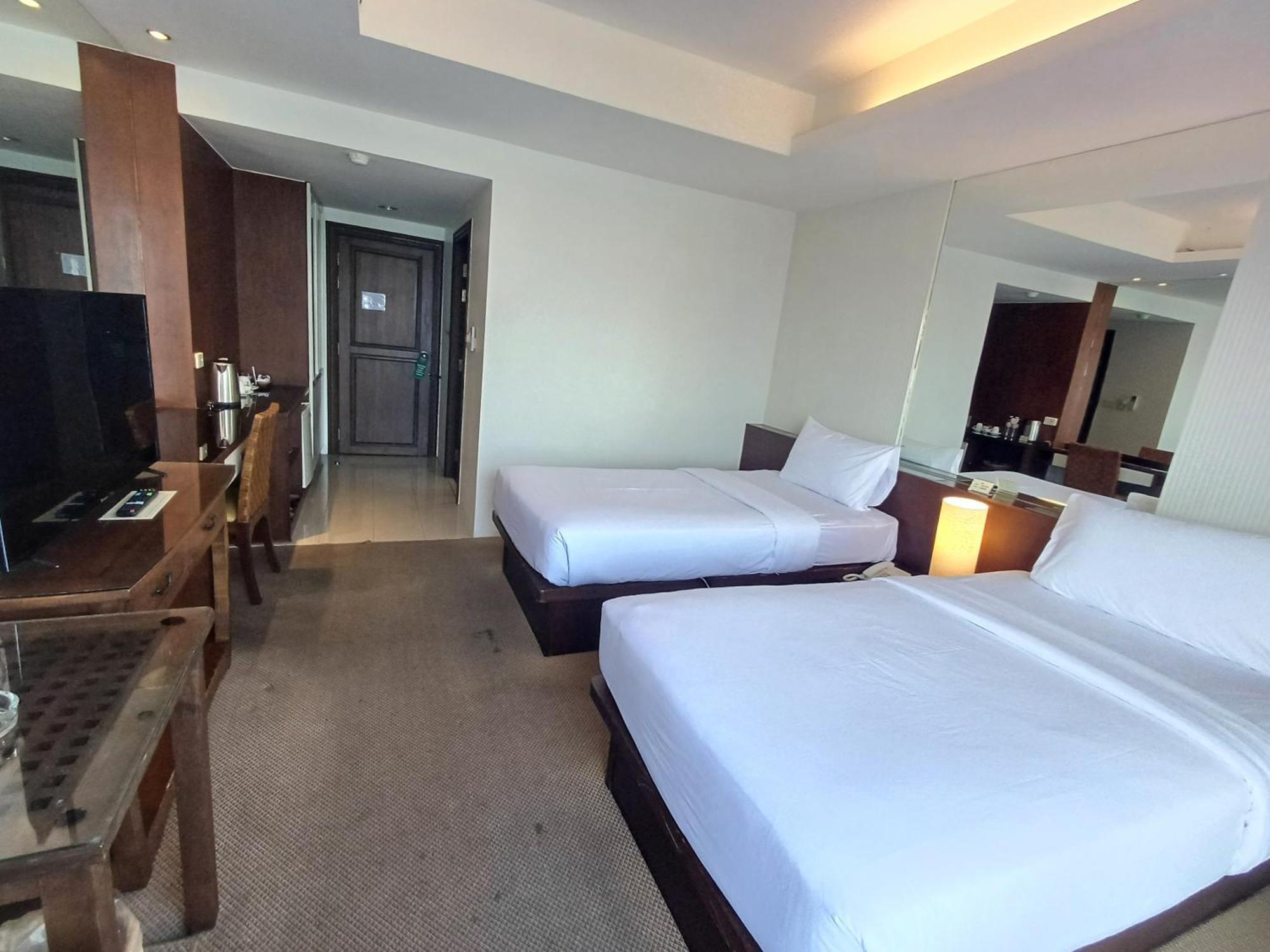 Grand Hotel Pattaya Esterno foto