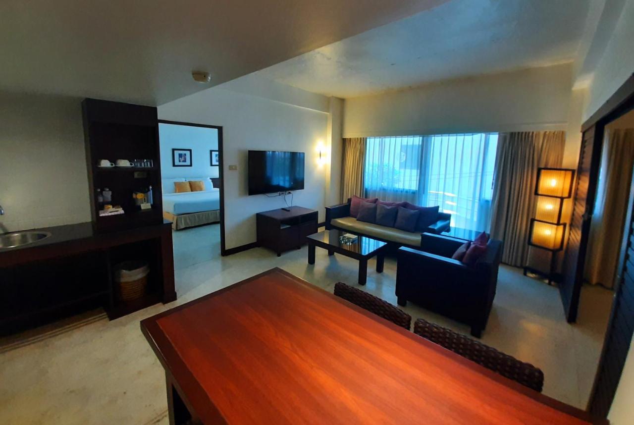 Grand Hotel Pattaya Esterno foto