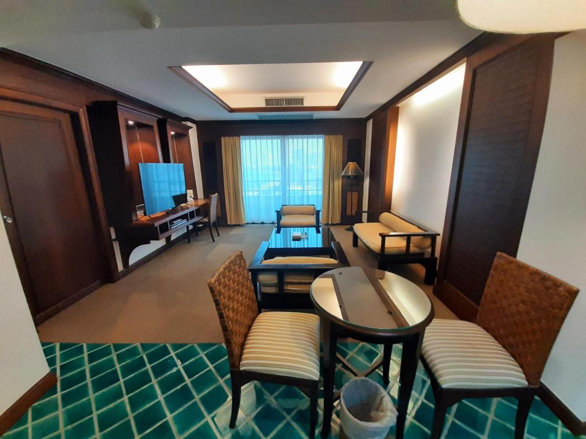 Grand Hotel Pattaya Esterno foto