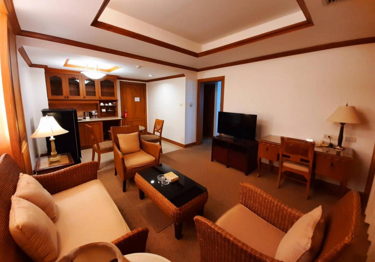 Grand Hotel Pattaya Esterno foto